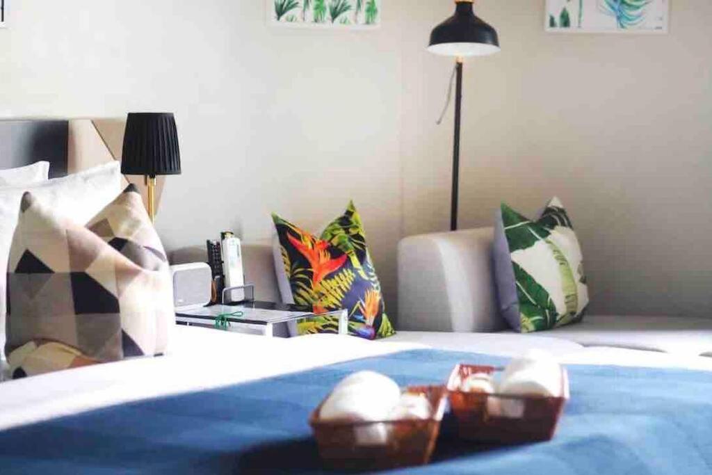 Stylish 1 Bedroom, Nice Pool,Bts Asok, Sukhumvit Bangkok Esterno foto