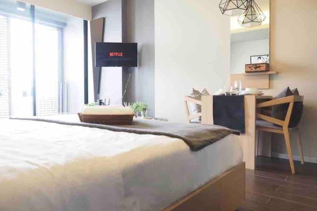 Stylish 1 Bedroom, Nice Pool,Bts Asok, Sukhumvit Bangkok Esterno foto