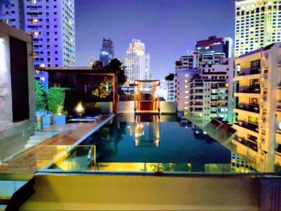 Stylish 1 Bedroom, Nice Pool,Bts Asok, Sukhumvit Bangkok Esterno foto